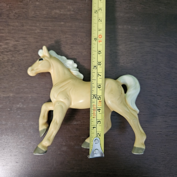 Vintage Brinn's Palomino Horse Porcelain / Ceramic Figurines - Picture 6 of 11
